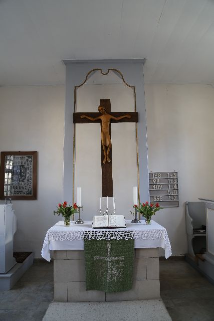 Ansichten der Allerheiligen-Kapelle in Capellenhagen