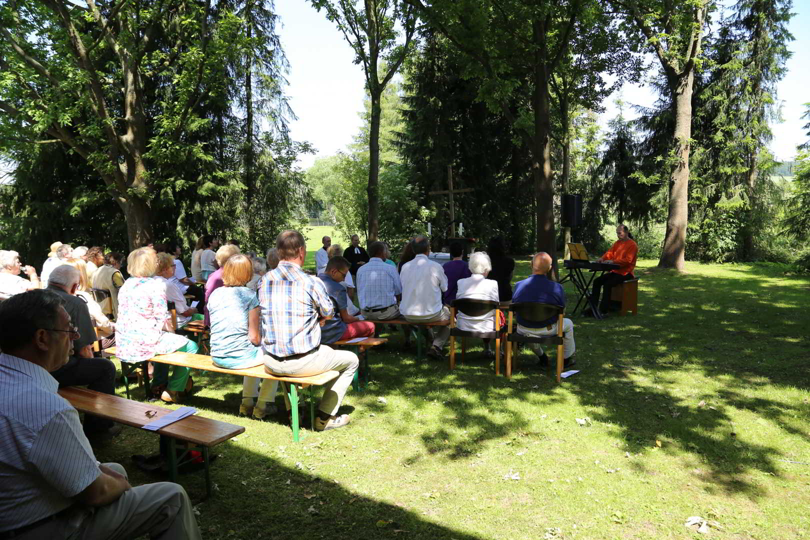 Ökumenischer Pfingstgottesdienst in Weenzen