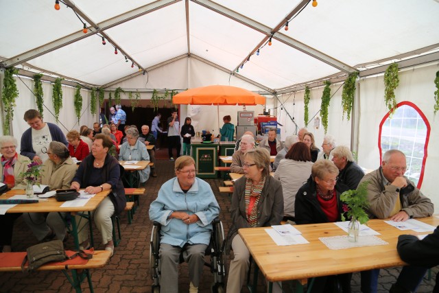 Gottesdienst zum Abschluss des Dorffestes in Fölziehausen.