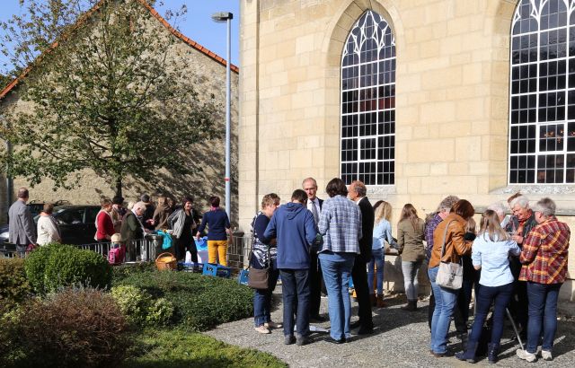 Erntedankgottesdienst mit Begrüßung der Vorkonfirmanden in Weenzen