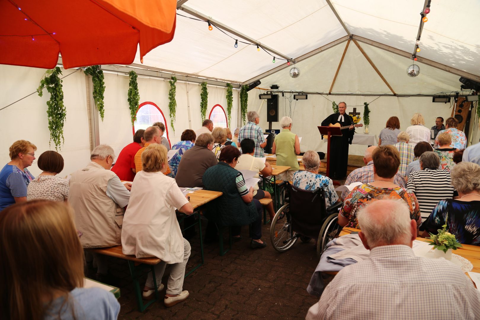 Gottesdienst zum Abschluss des Dorffestes in Fölziehausen.