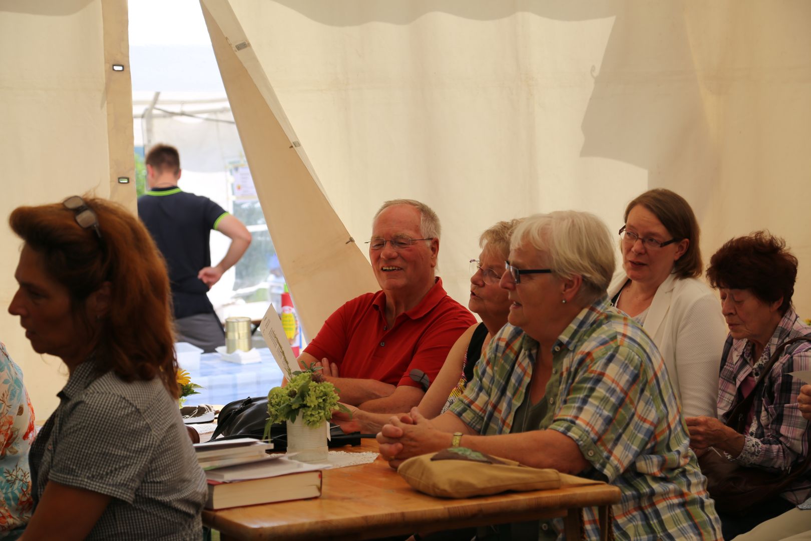 Gottesdienst zum Abschluss des Dorffestes in Fölziehausen.