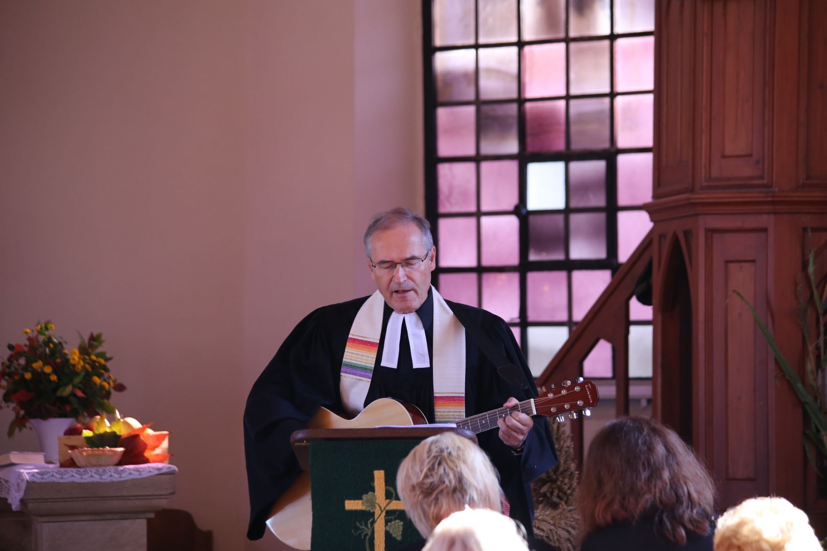 Erntedankfest und Einführung der Kirchenvorsteher in Weenzen