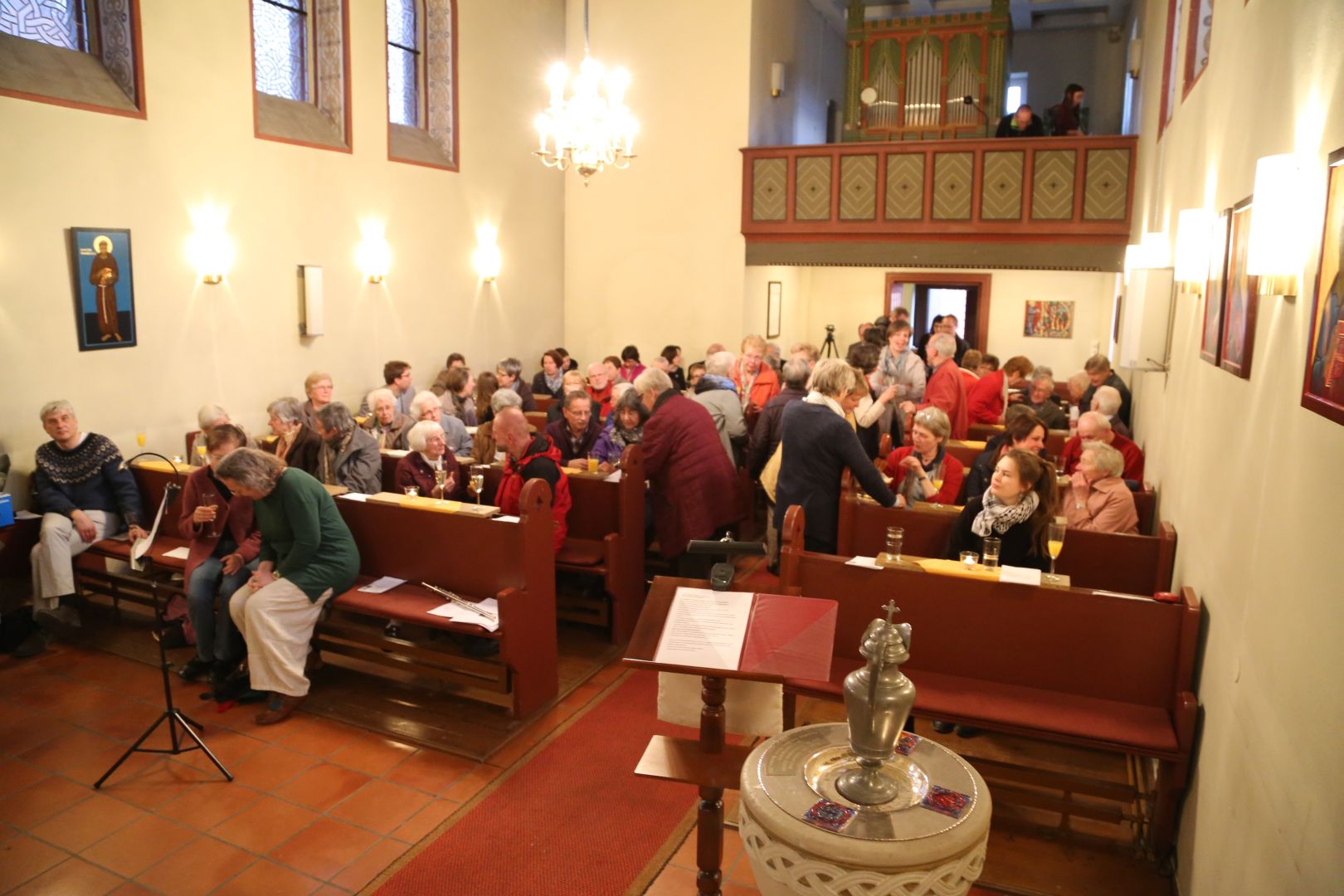 Lesung mit Klaus-Dieter Makarowski in der St. Franziskuskirche