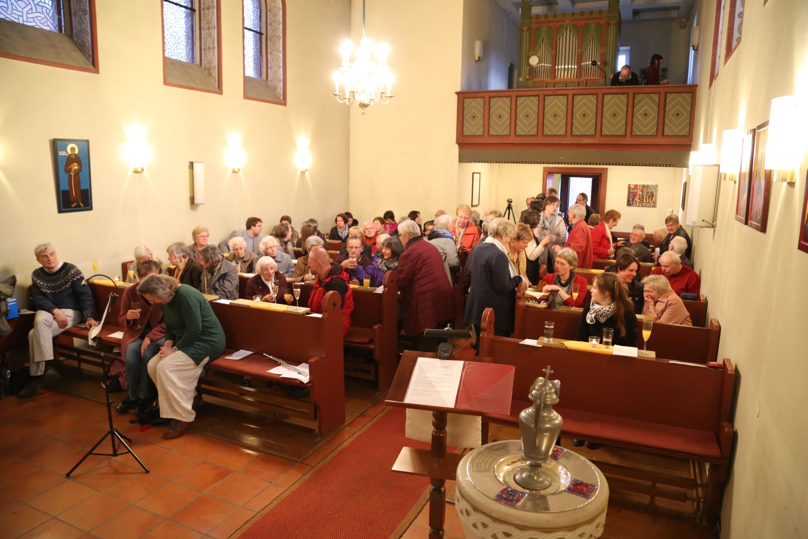 Lesung mit Klaus-Dieter Makarowski in der St. Franziskuskirche