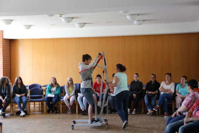 Konfirmanden besuchen die Lobetalarbeit e.V. in Altencelle