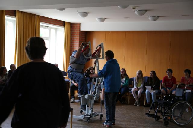 Konfirmanden besuchen die Lobetalarbeit e.V. in Altencelle