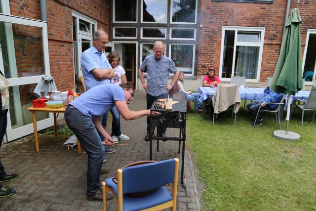 Konfirmanden besuchen die Lobetalarbeit e.V. in Altencelle