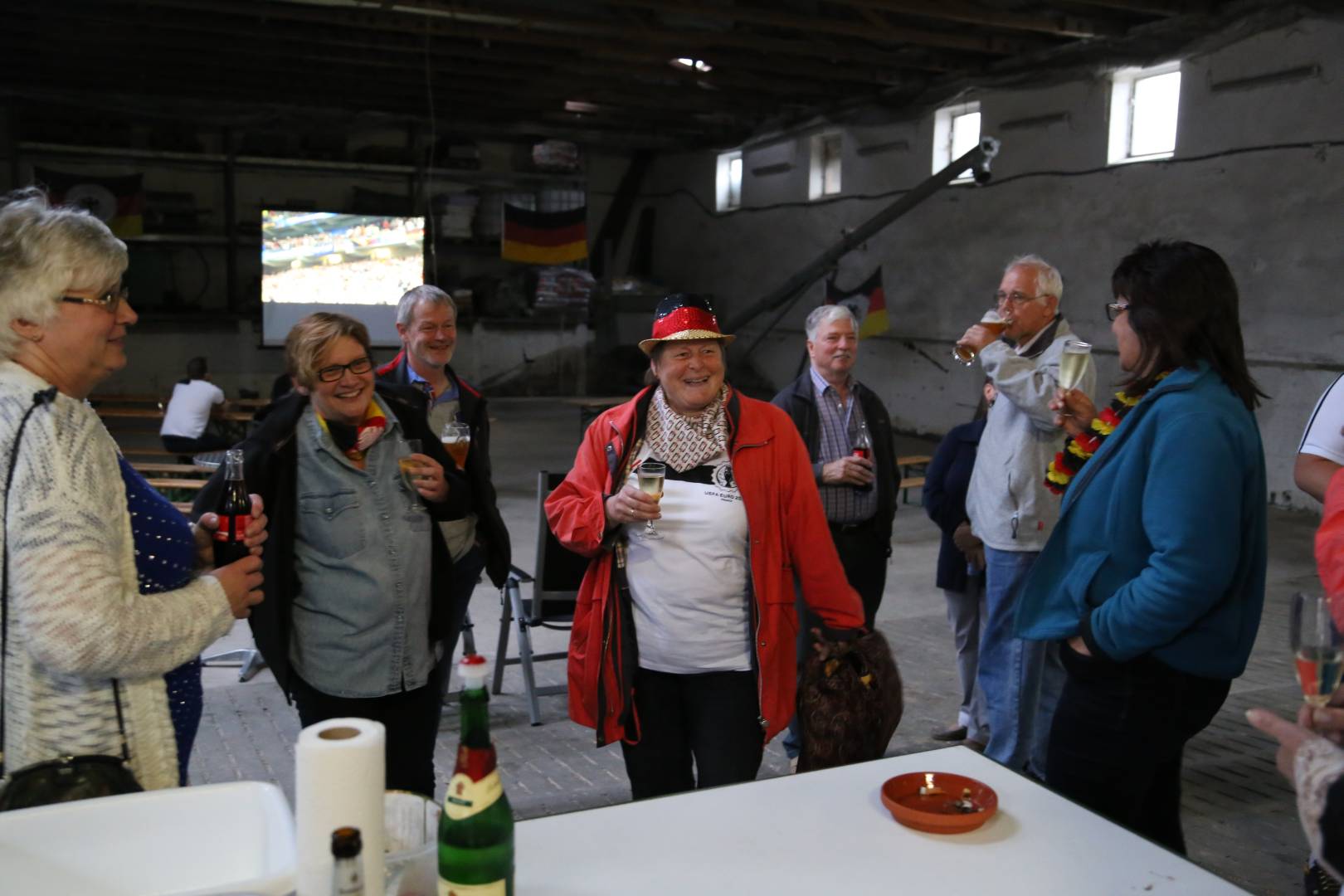 Fussballfest in Weenzen beim Spiel Deutschland - Ukraine