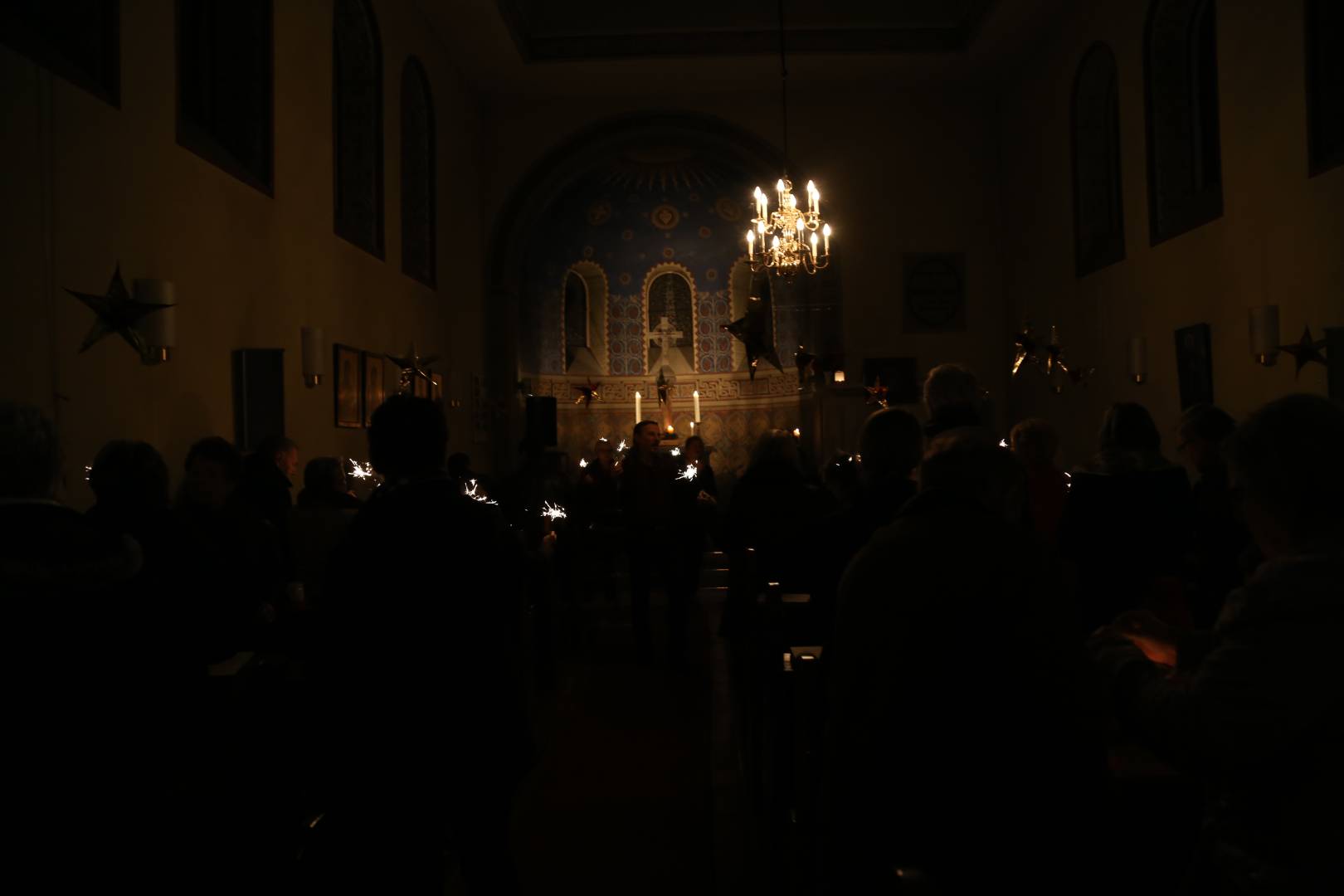 Lichtergottesdienst in der St. Franziskuskirche mit Start Lutheraktion: "Handschriftliche Bibel"