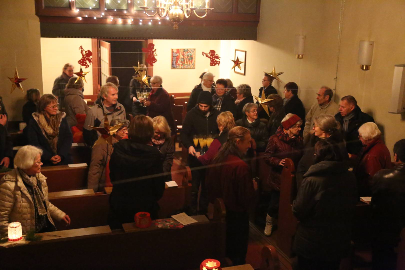 Lichtergottesdienst in der St. Franziskuskirche mit Start Lutheraktion: "Handschriftliche Bibel"