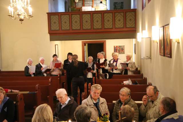 Tischabendmahl am Gründonnerstag in der St. Franziskuskirche