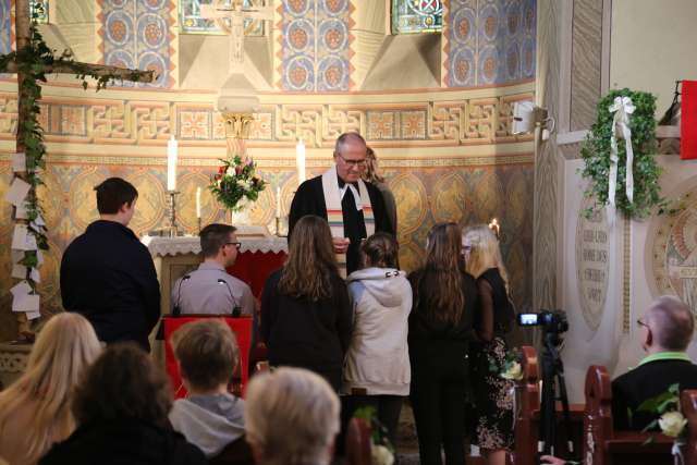 Beichtgottesdienst zur Konfirmation in der St. Franziskuskirche