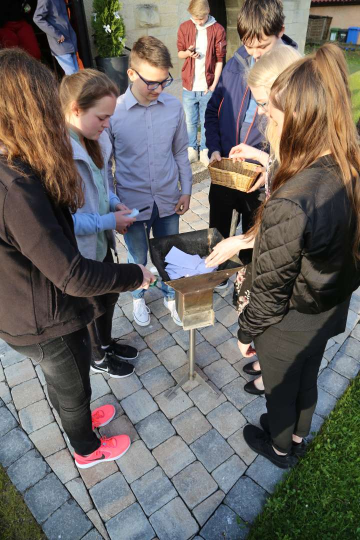 Beichtgottesdienst zur Konfirmation in der St. Franziskuskirche