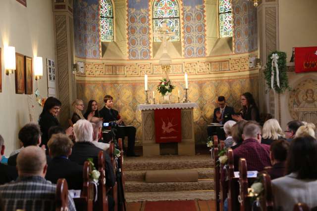 Konfirmation in der St. Franziskuskirche (ausführlich)