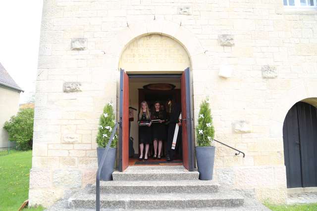 Konfirmation in der St. Franziskuskirche (ausführlich)