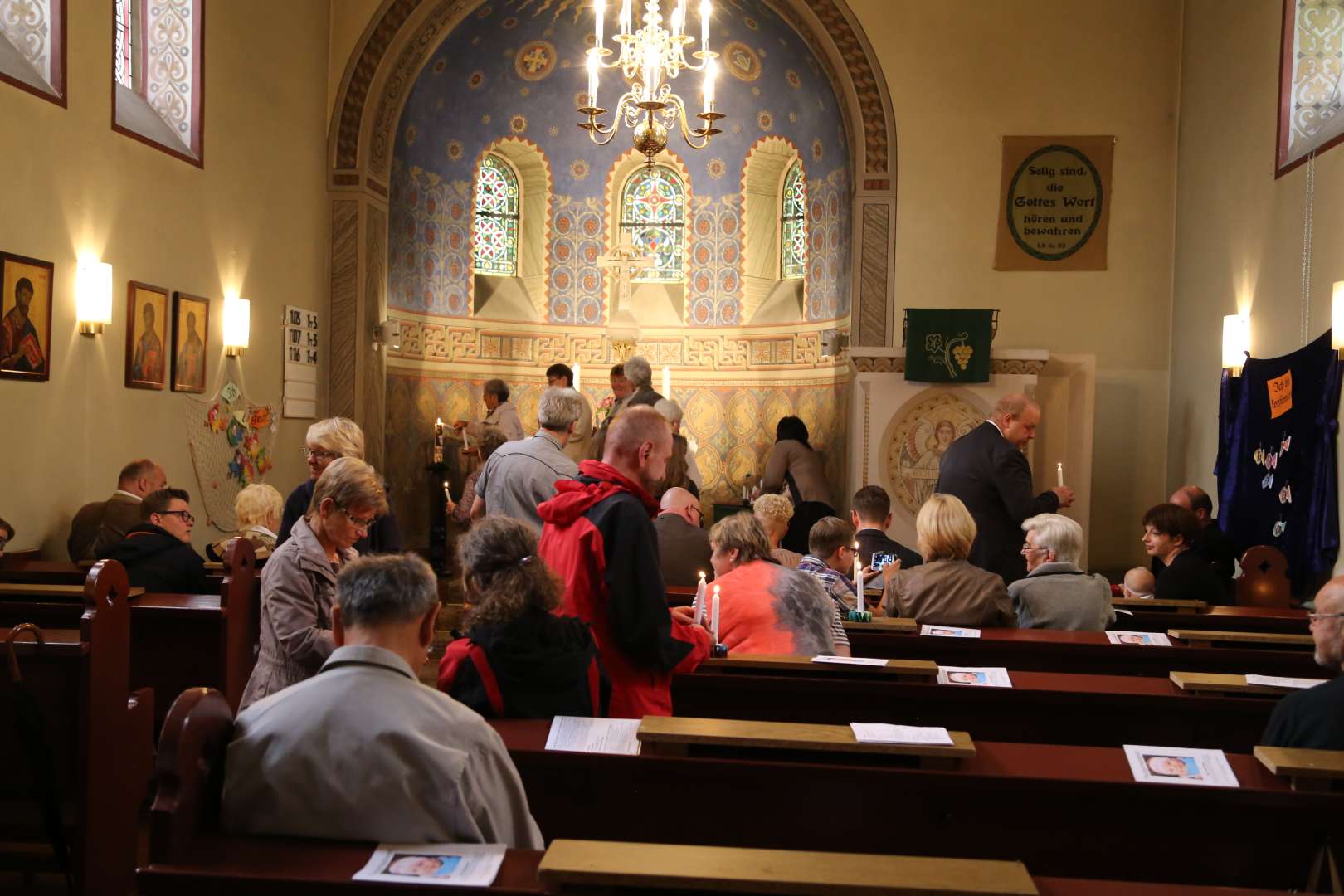 Tauferinnerung mit Taufe von Mia Hauptmann in der Sommerkirche in Coppengrave