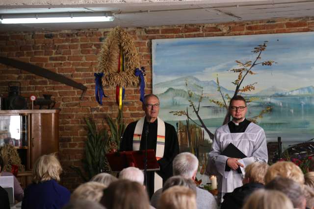 Ökumenisches Erntedankfest in Fölziehausen