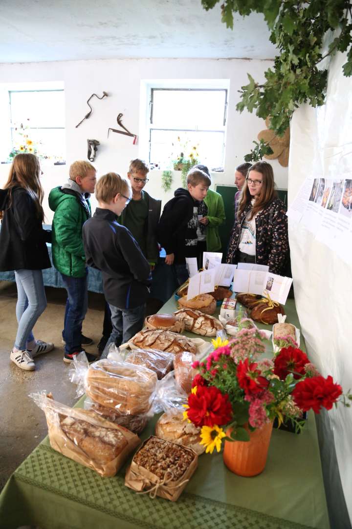 Ökumenisches Erntedankfest in Fölziehausen