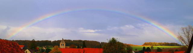 Regenbogen über der St. Franziskuskirche