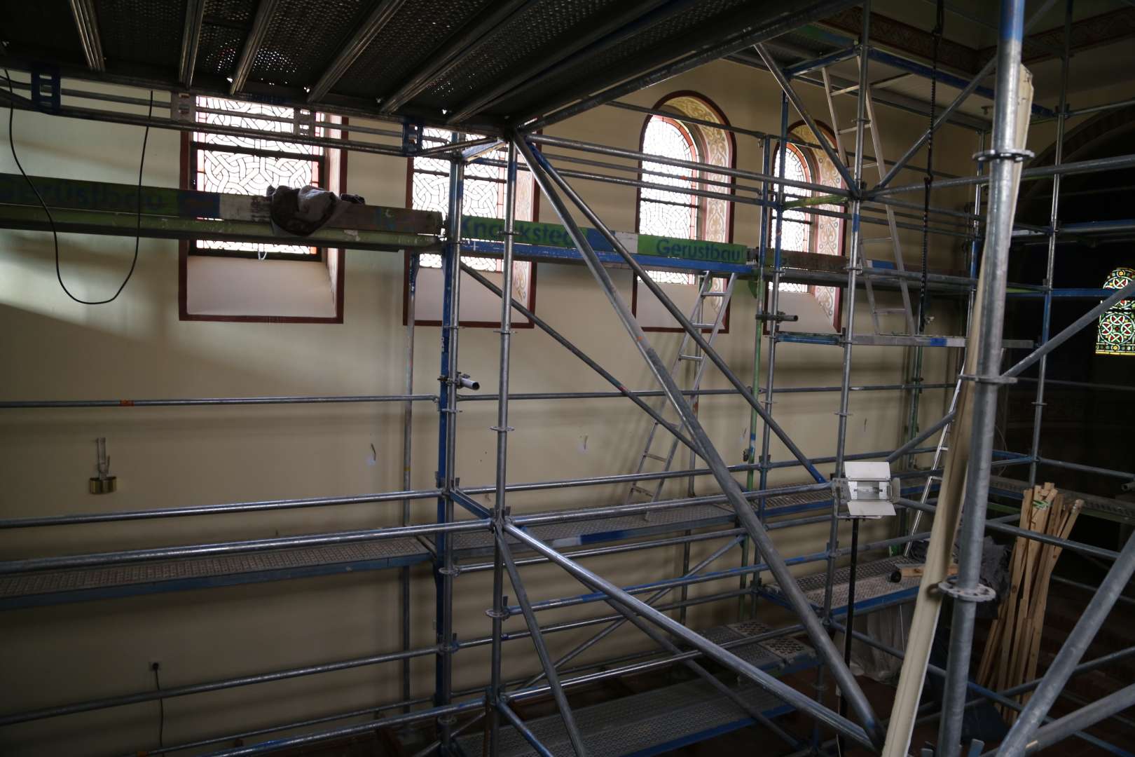 Tag 117: Restaurierungsarbeiten mit Gerüst abgeschlossen