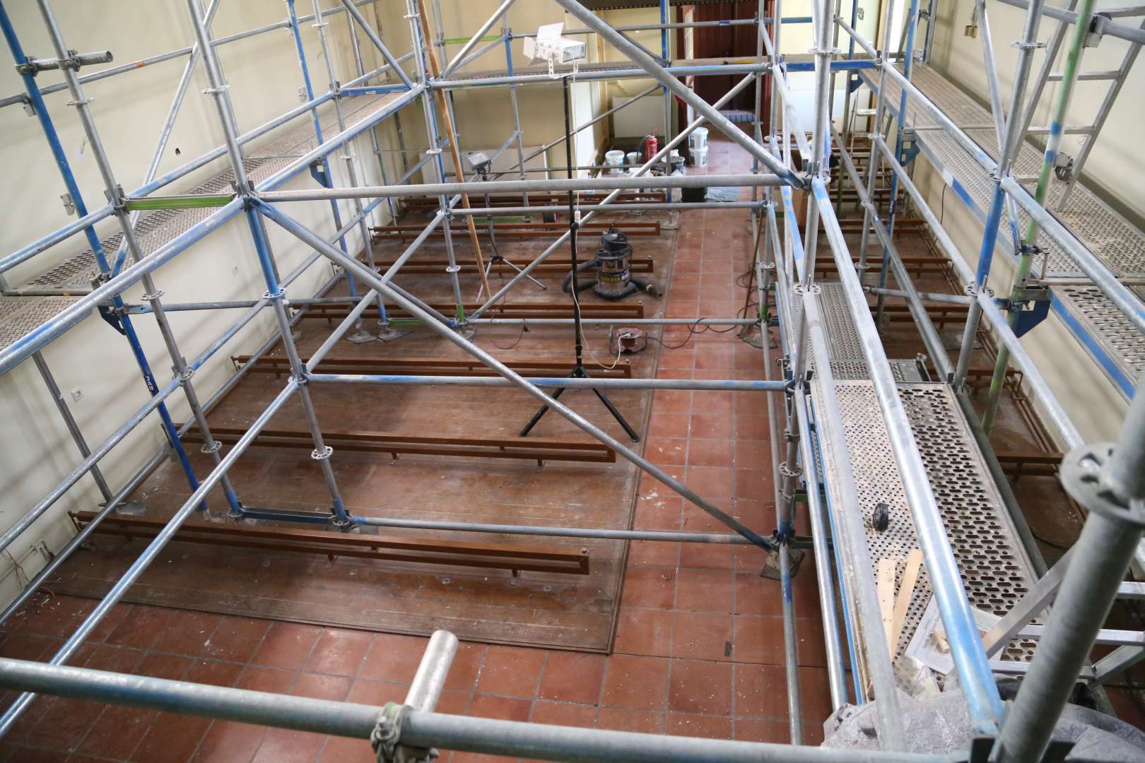 Tag 117: Restaurierungsarbeiten mit Gerüst abgeschlossen