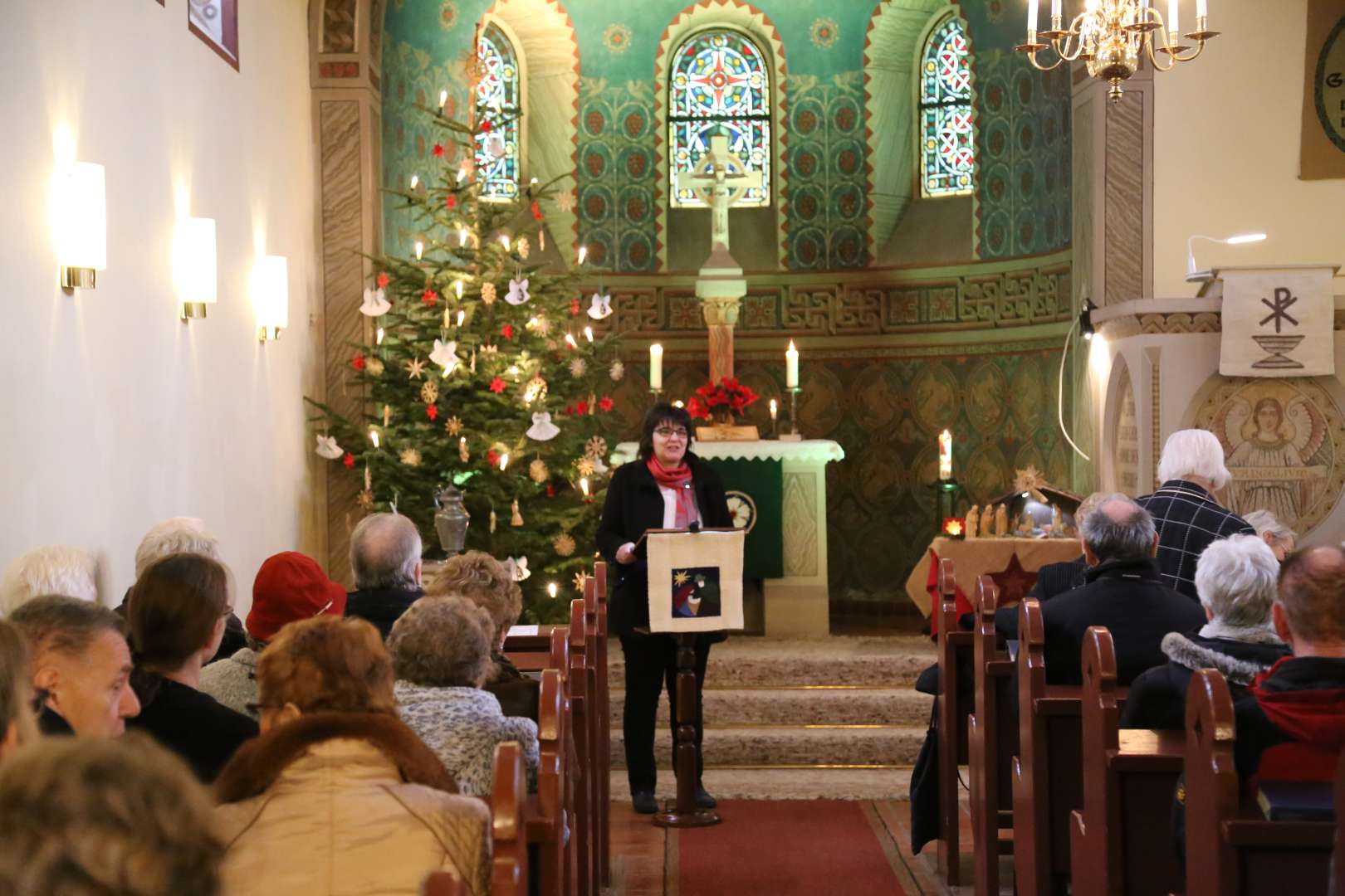 Chor singt im Festgottesdienst am 2. Weihnachtstag in Coppengrave