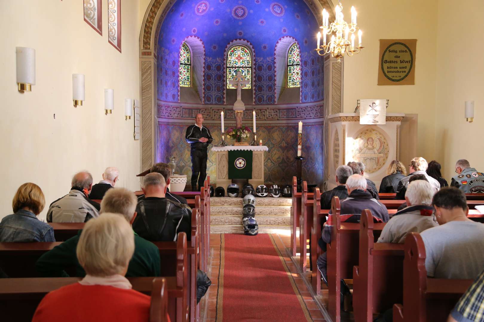 Motorradgottesdienst in der St. Franziskuskirche