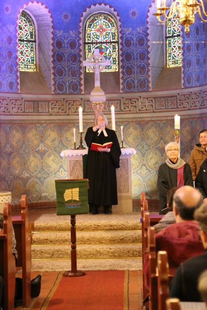 Weihe der St. Franziskuskirche nach der Renovierung durch Superintendentin Henking