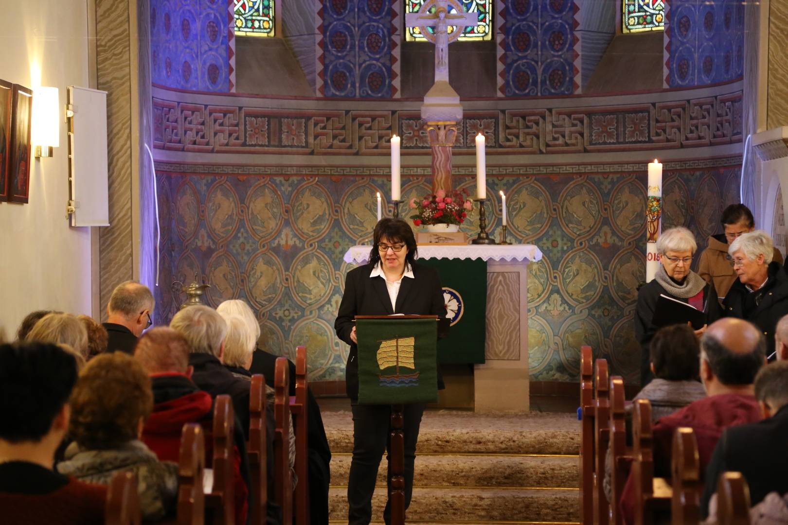 Weihe der St. Franziskuskirche nach der Renovierung durch Superintendentin Henking