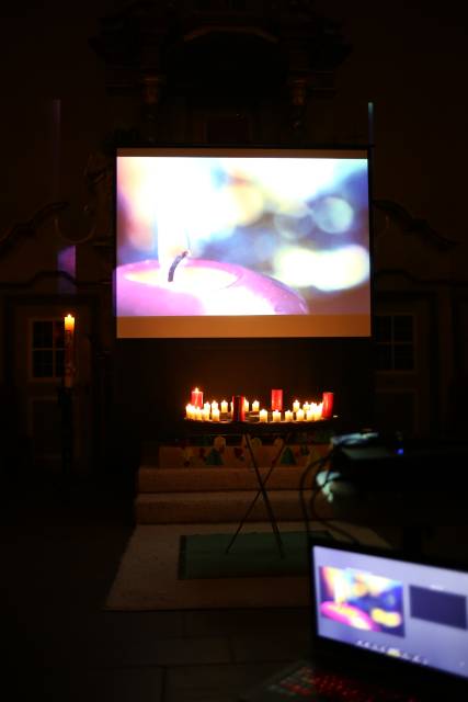 2. Türchen im Lichtergottesdienst in Duingen