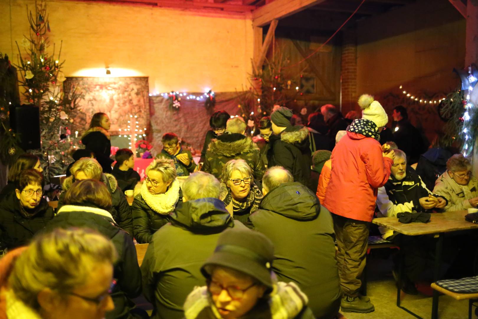 Scheunengottesdienst in Coppengrave - 16. Türchen geöffnet