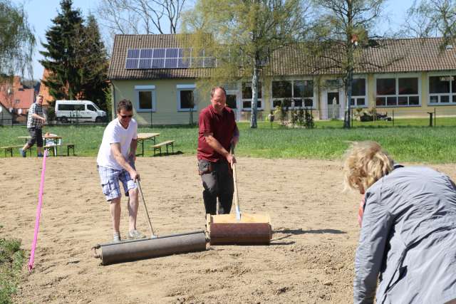 Aussaat auf der Blumenwiese