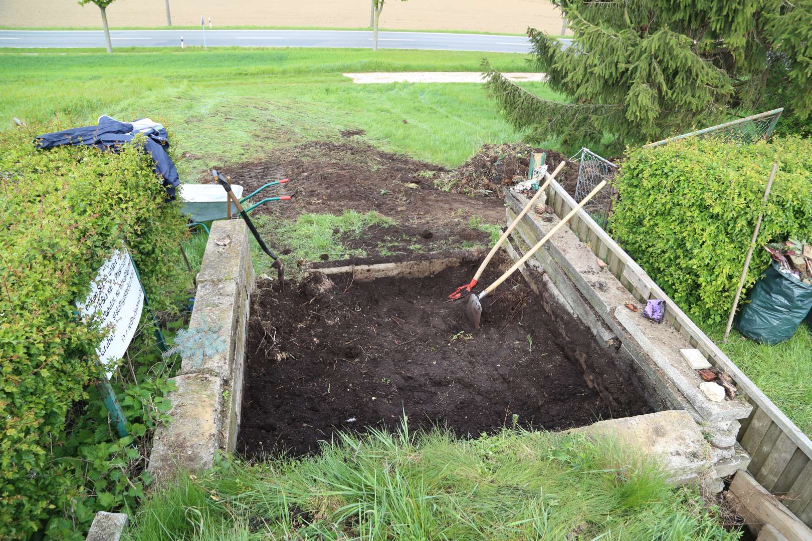 Arbeitseinsatz auf dem Friedhof Capellenhagen