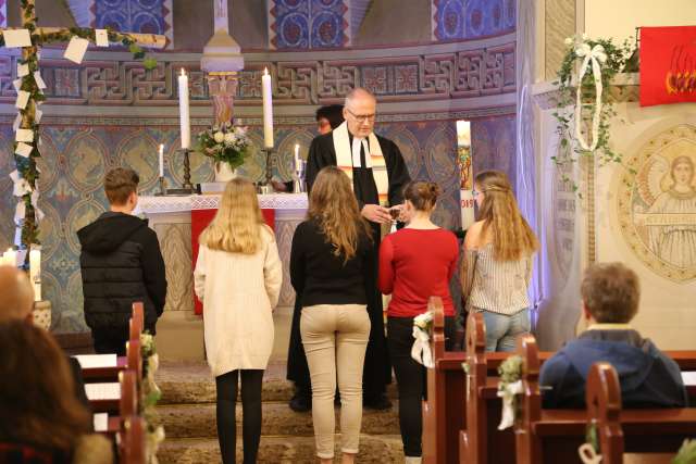 Abendmahlsgottesdienst der Konfirmanden in Coppengrave