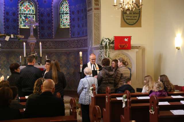 Abendmahlsgottesdienst der Konfirmanden in Coppengrave