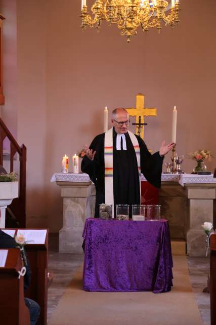 Abendmahlsgottesdienst der Konfirmanden in Weenzen