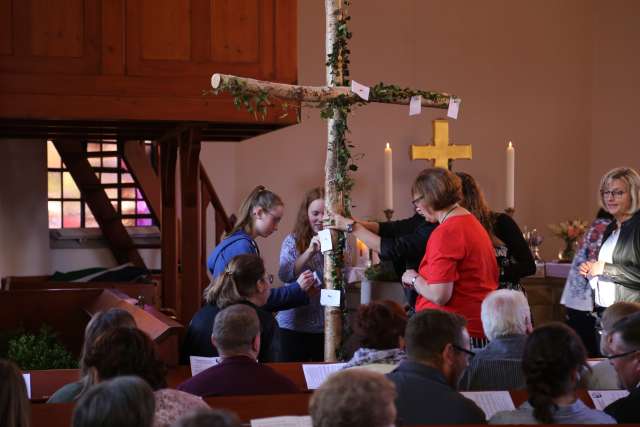 Abendmahlsgottesdienst der Konfirmanden in Weenzen