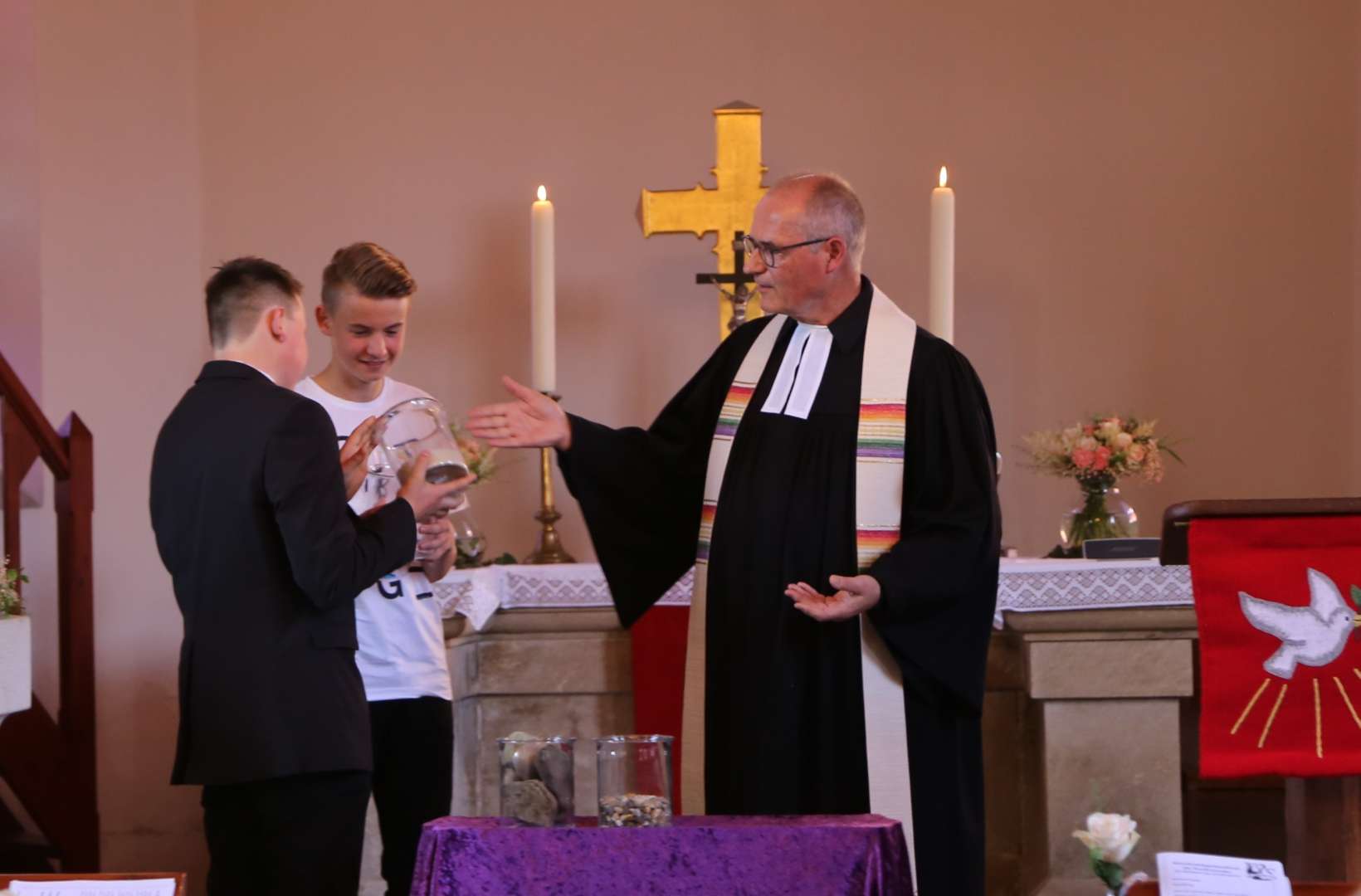 Abendmahlsgottesdienst der Konfirmanden in Weenzen