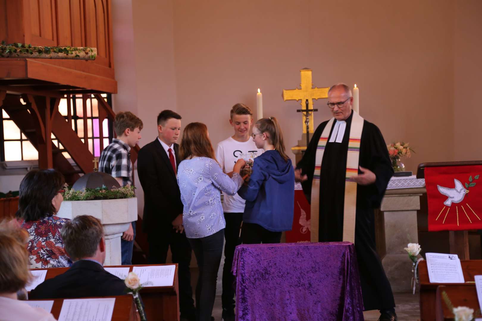 Abendmahlsgottesdienst der Konfirmanden in Weenzen