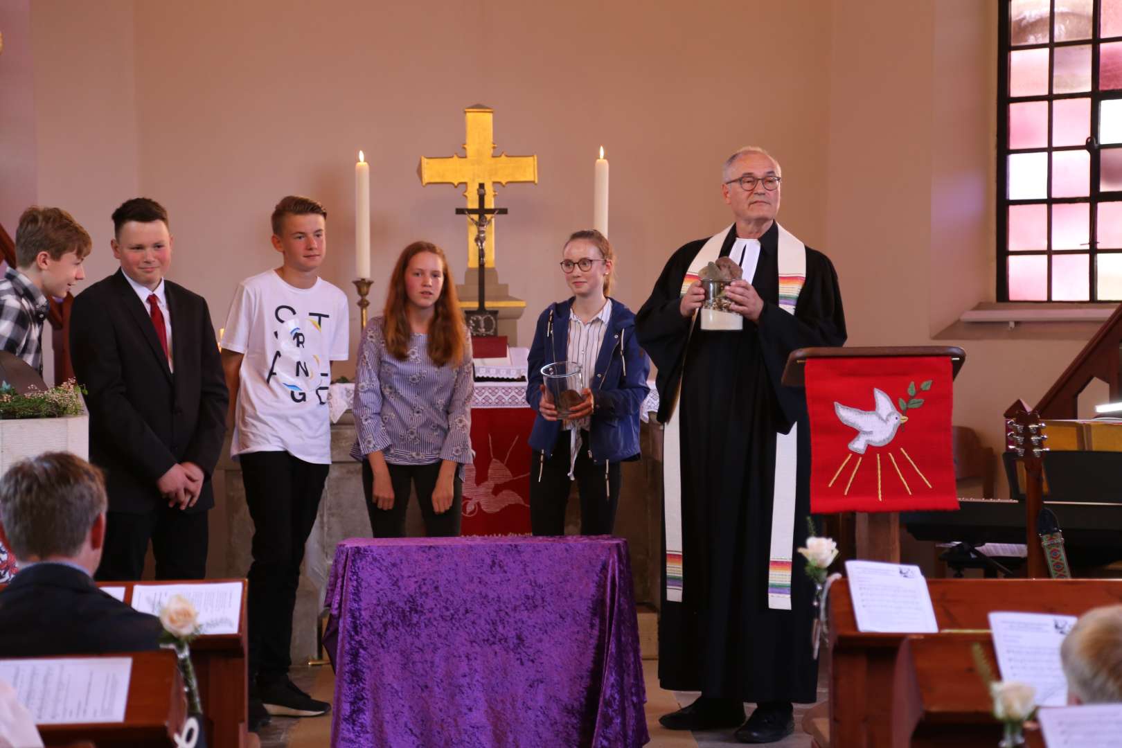 Abendmahlsgottesdienst der Konfirmanden in Weenzen