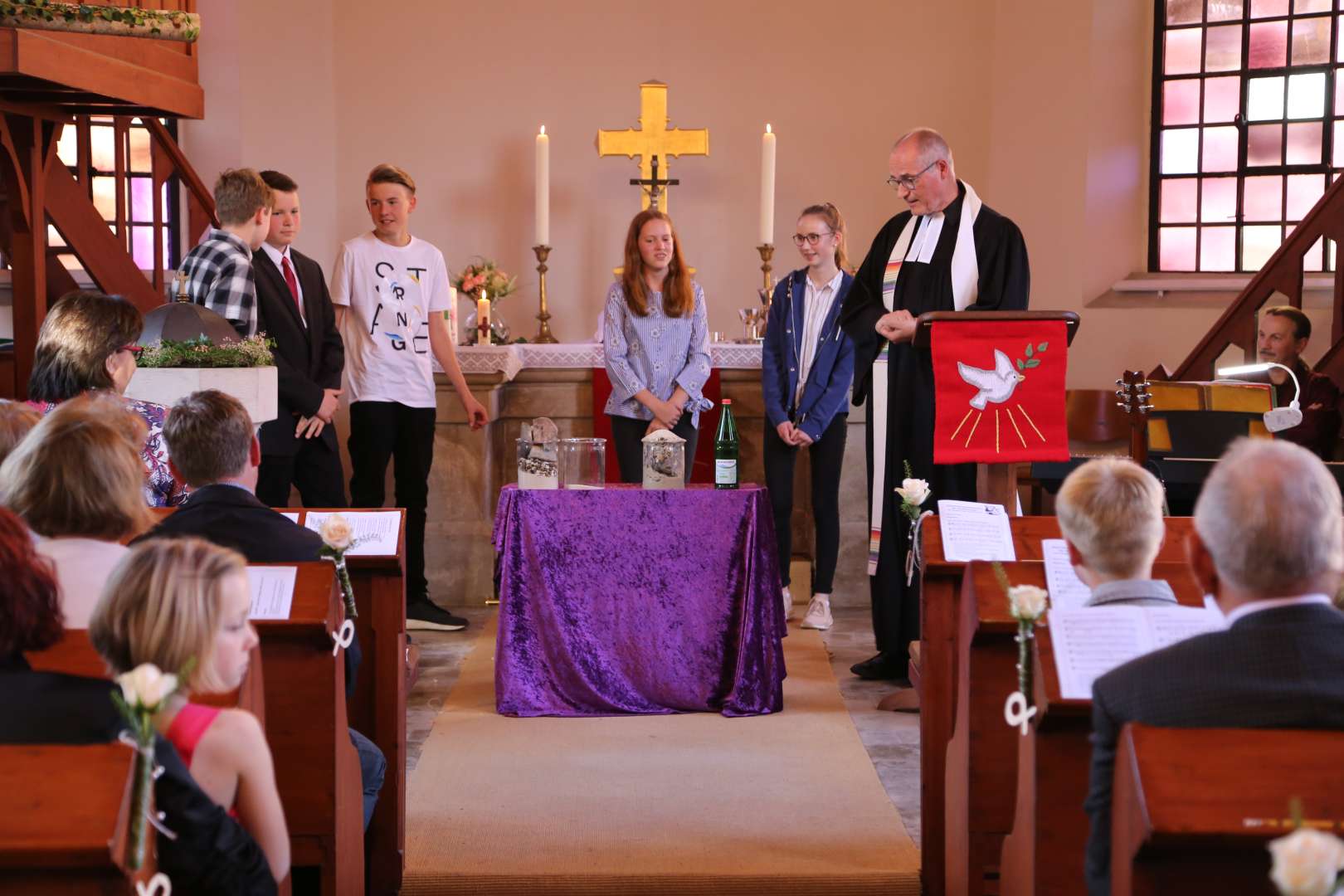 Abendmahlsgottesdienst der Konfirmanden in Weenzen