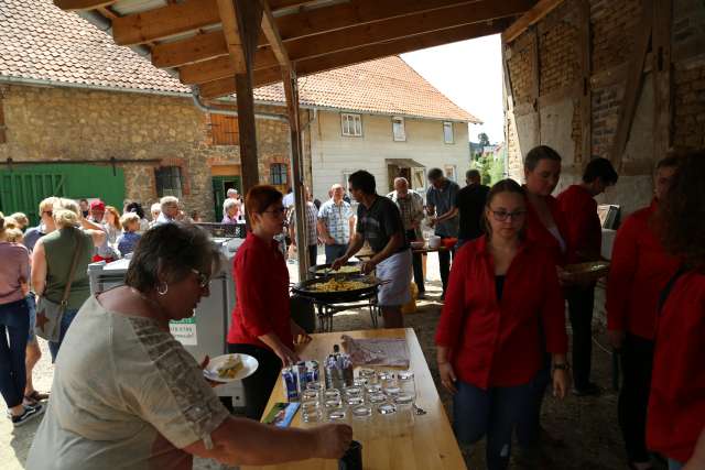 Ökumenischer Pfingstgottesdienst im Reitstall