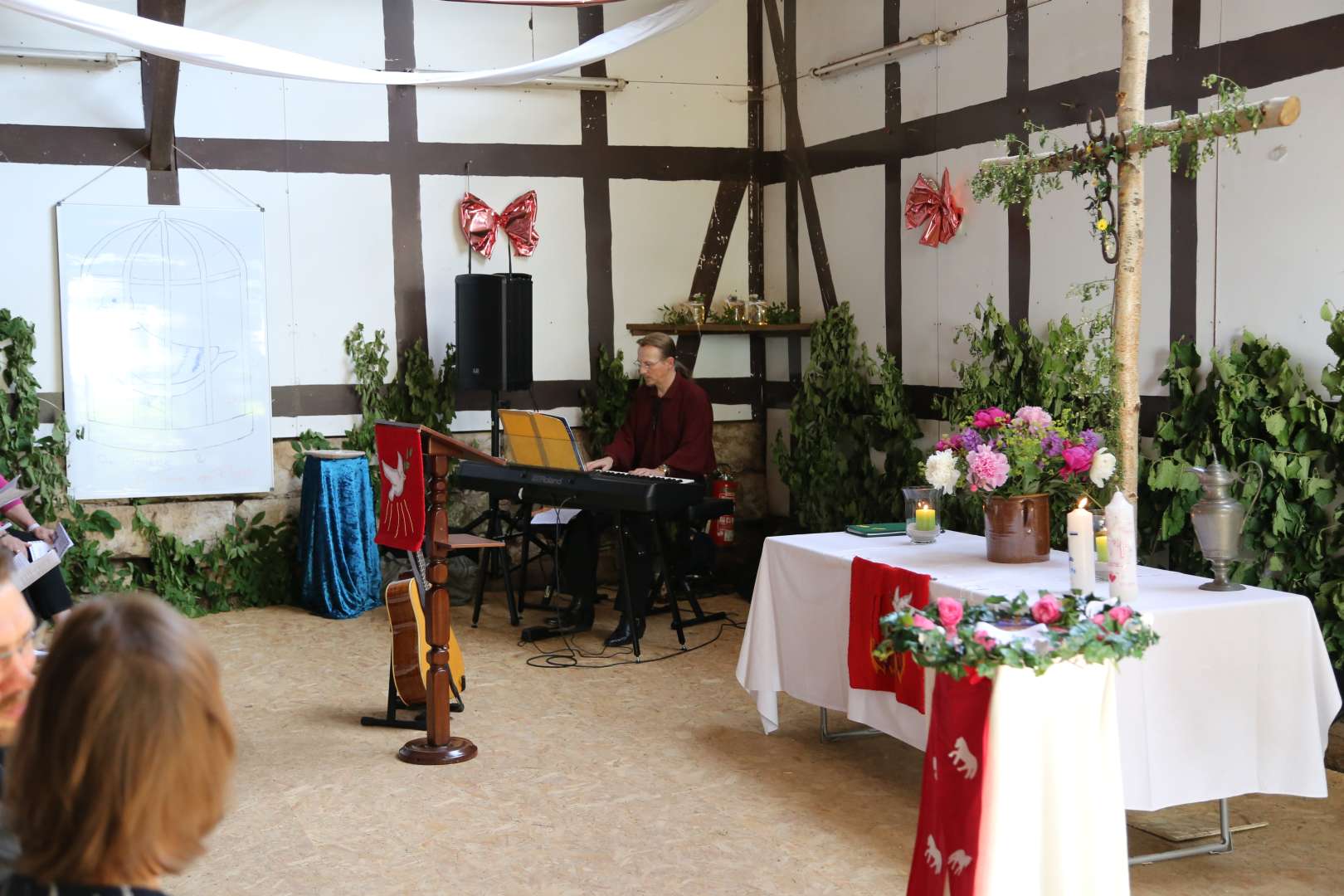 Ökumenischer Pfingstgottesdienst im Reitstall