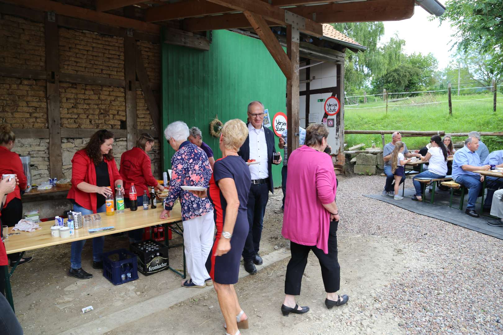 Ökumenischer Pfingstgottesdienst im Reitstall