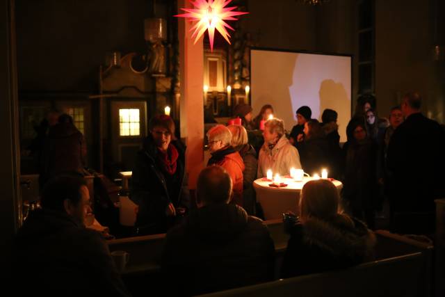 1. Türchen des "Lebendigen Adventskalenders" in der Katharinenkirche