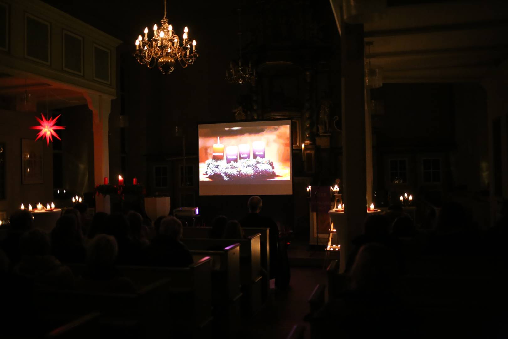 1. Türchen des "Lebendigen Adventskalenders" in der Katharinenkirche