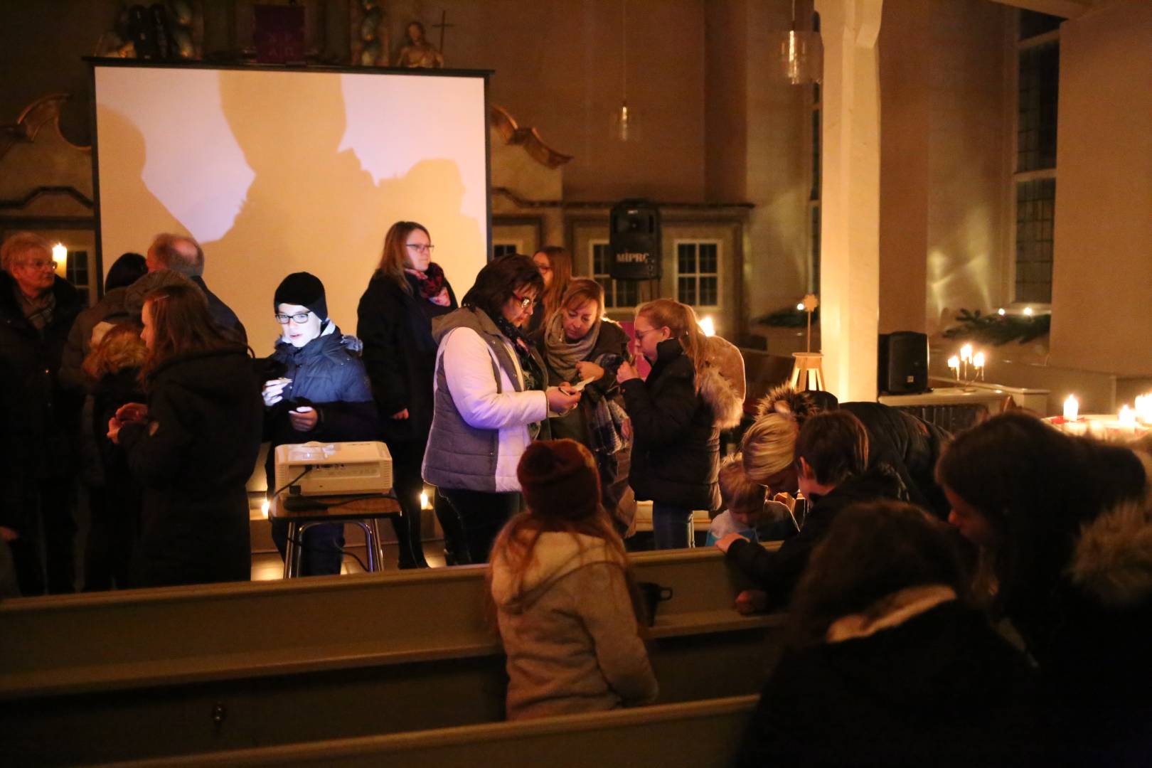 1. Türchen des "Lebendigen Adventskalenders" in der Katharinenkirche