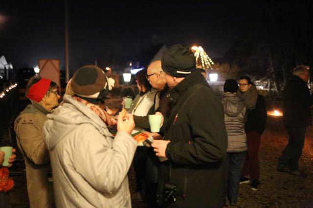 4. Türchen des "Lebendigen Adventskalenders" im Schützenhaus in Duingen