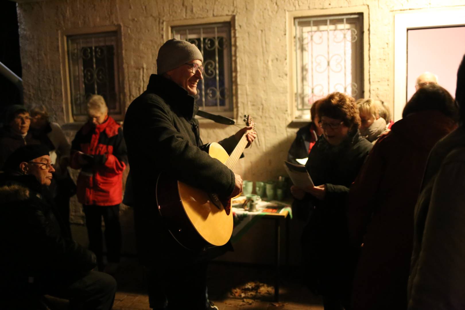 4. Türchen des "Lebendigen Adventskalenders" im Schützenhaus in Duingen